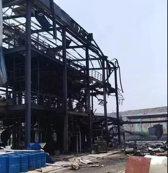 1531981737485166.jpg 爆炸3.jpg